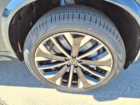 New 2026 Volvo XC90 B6 Plus w/ Protection Package Premier image 9