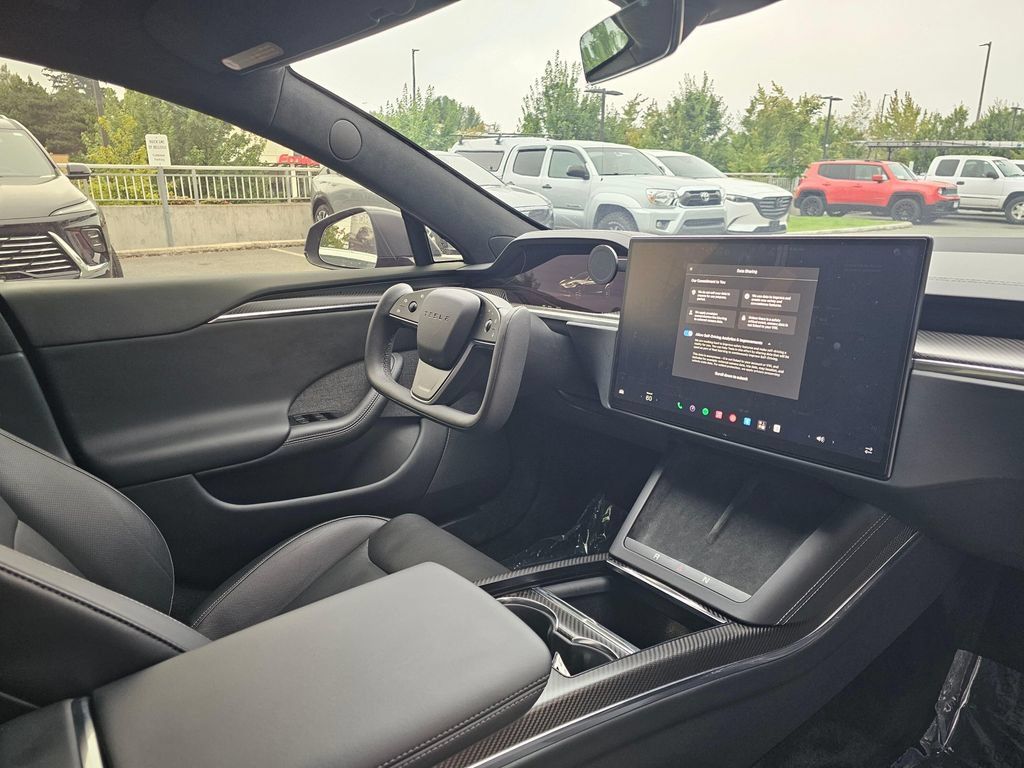 Used 2022 Tesla Model S Plaid AWD/4WD image 11