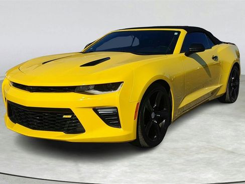 Used 2018 Chevrolet Camaro SS image 3