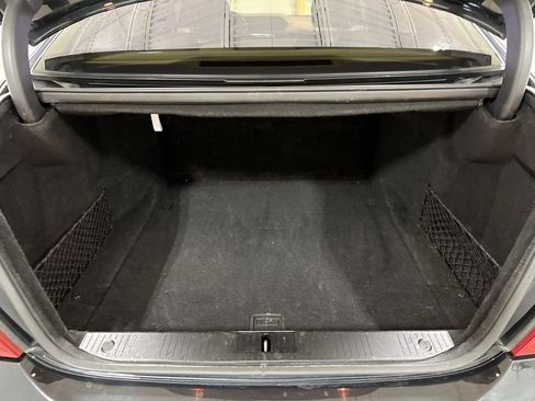 Used 2013 Mercedes-Benz S 550 4MATIC image 25