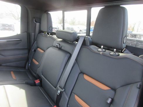 New 2026 GMC Sierra 1500 AT4 w/ AT4 Premium Package image 15