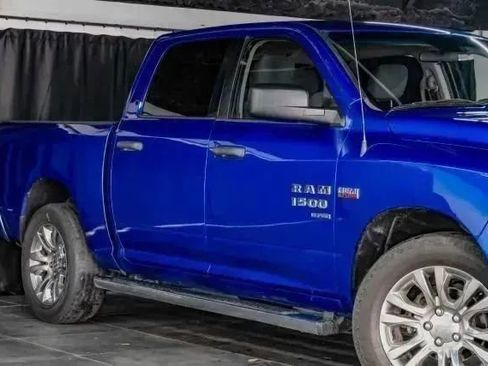 Used 2019 RAM 1500 Express w/ Express Value Package AWD/4WD image 6