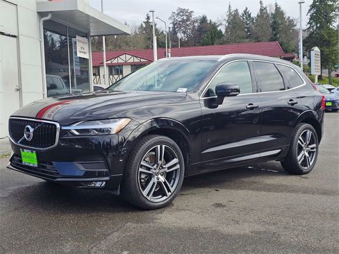 Used 2019 Volvo XC60 T6 Momentum w/ Advanced Package image 3