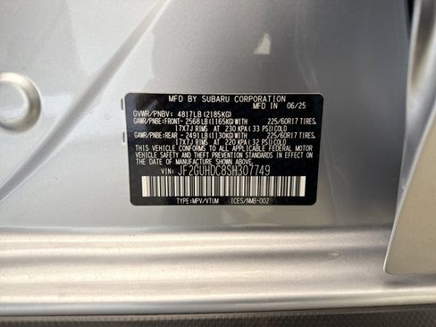 Used 2025 Subaru Crosstrek 2.0i Premium image 19