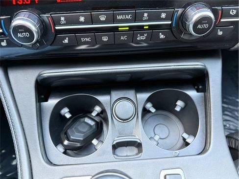 Used 2016 BMW M5 image 22