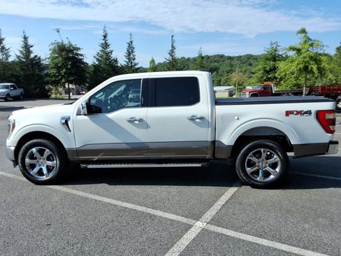 Used 2021 Ford F150 Lariat w/ Equipment Group 502A High AWD/4WD image 8