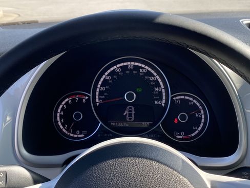 Used 2016 Volkswagen Beetle 1.8T SEL image 10