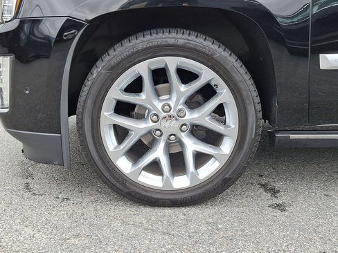 Used 2020 Cadillac Escalade ESV Platinum AWD/4WD image 16