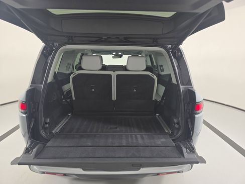Used 2024 Rivian R1S Adventure AWD/4WD image 15