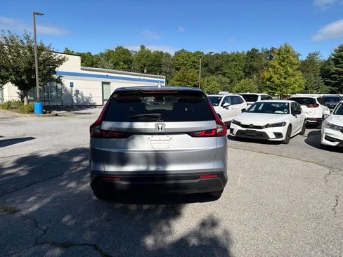 Used 2024 Honda CR-V EX image 7
