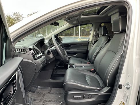 Certified 2024 Honda Odyssey Elite image 16