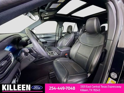 Used 2023 Ford Explorer ST w/ Technology Package image 10