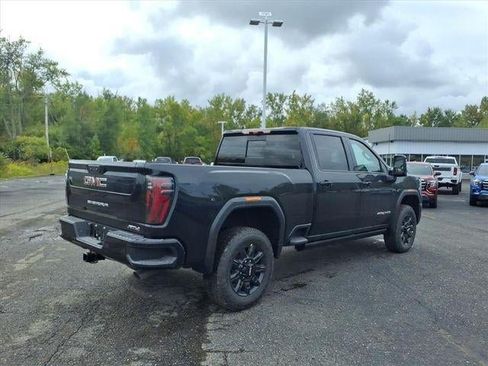 New 2026 GMC Sierra 2500 AT4 w/ AT4 Premium Plus Package AWD/4WD image 5