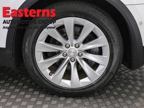 Used 2018 Tesla Model X 75D AWD/4WD image 27
