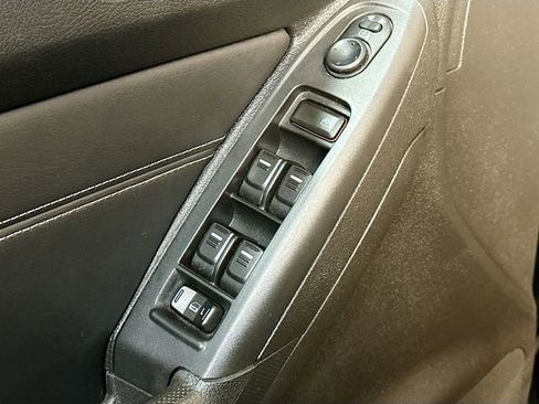 Used 2010 HUMMER H3T Alpha image 19