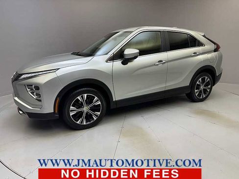 Used 2022 Mitsubishi Eclipse Cross SE image 1