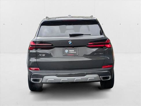 Used 2026 BMW X5 xDrive40i w/ Climate Comfort Package image 7