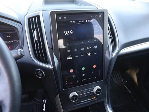 Certified 2024 Ford Edge Titanium image 16