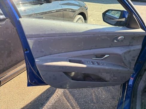 Certified 2023 Hyundai Elantra SEL image 16