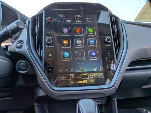 Certified 2025 Subaru Crosstrek 2.5i Limited w/ Crosstrek Mirror Package image 19