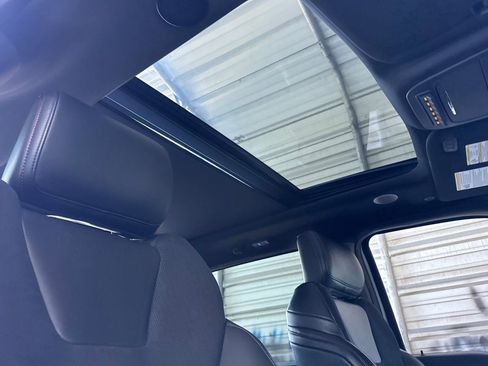 Used 2025 Ford F150 Raptor AWD/4WD image 16