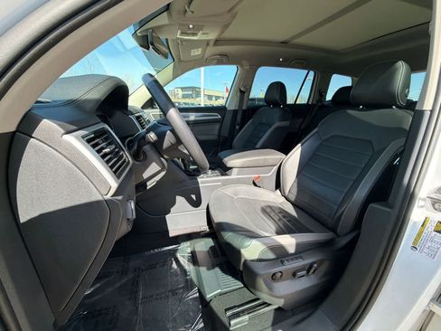 Used 2023 Volkswagen Atlas SEL Premium AWD/4WD image 11
