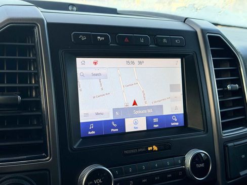 Used 2021 Ford Expedition Platinum image 27