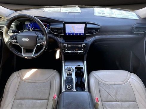 Used 2020 Ford Explorer Platinum image 14