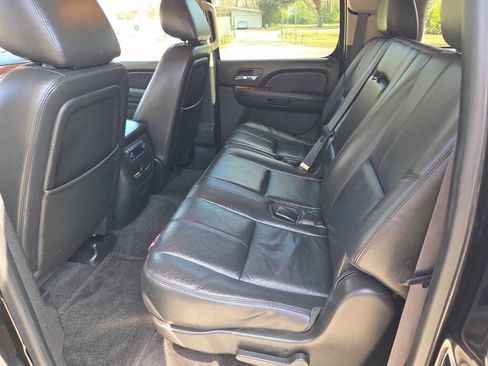 Used 2012 GMC Yukon XL SLT w/ SLT-2 Equipment Package RWD image 5