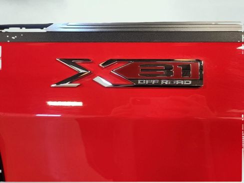 Used 2025 GMC Sierra 1500 Elevation image 26