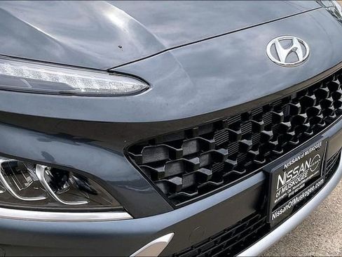 Used 2023 Hyundai Kona Limited AWD/4WD image 33