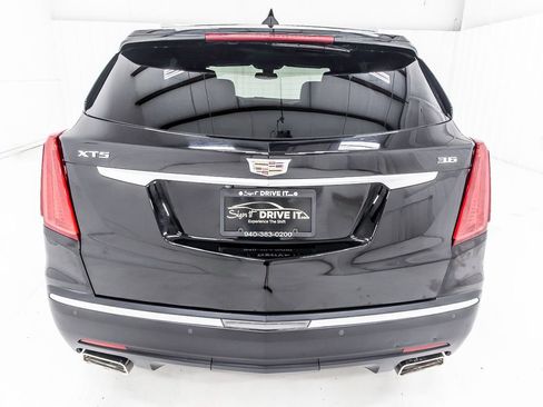 Used 2019 Cadillac XT5 Luxury FWD image 5