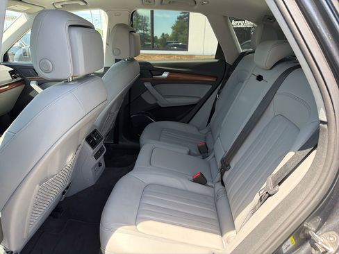 Used 2023 Audi Q5 2.0T Premium AWD/4WD image 5