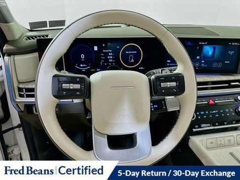 Certified 2025 Hyundai Santa Fe Calligraphy AWD/4WD image 16