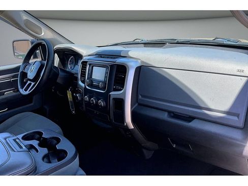 Used 2016 RAM 1500 Classic SLT AWD/4WD image 45