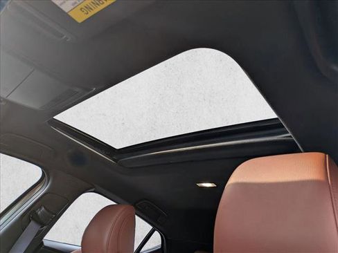 Used 2024 MAZDA MAZDA3 s image 18