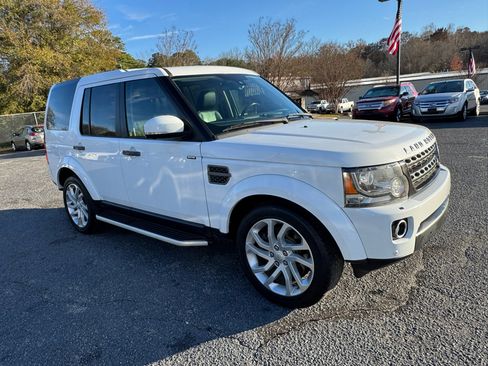 Used 2016 Land Rover LR4 HSE image 5