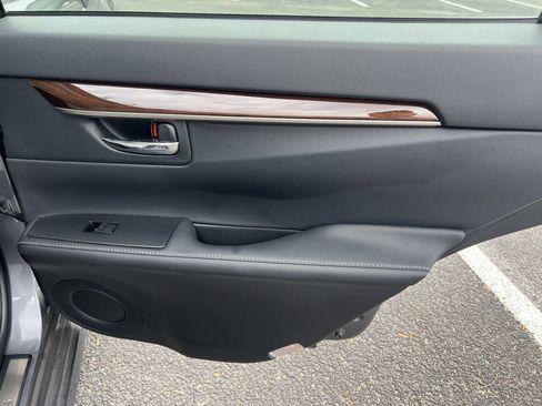 Used 2013 Lexus ES 350 w/ Premium Pkg FWD image 32