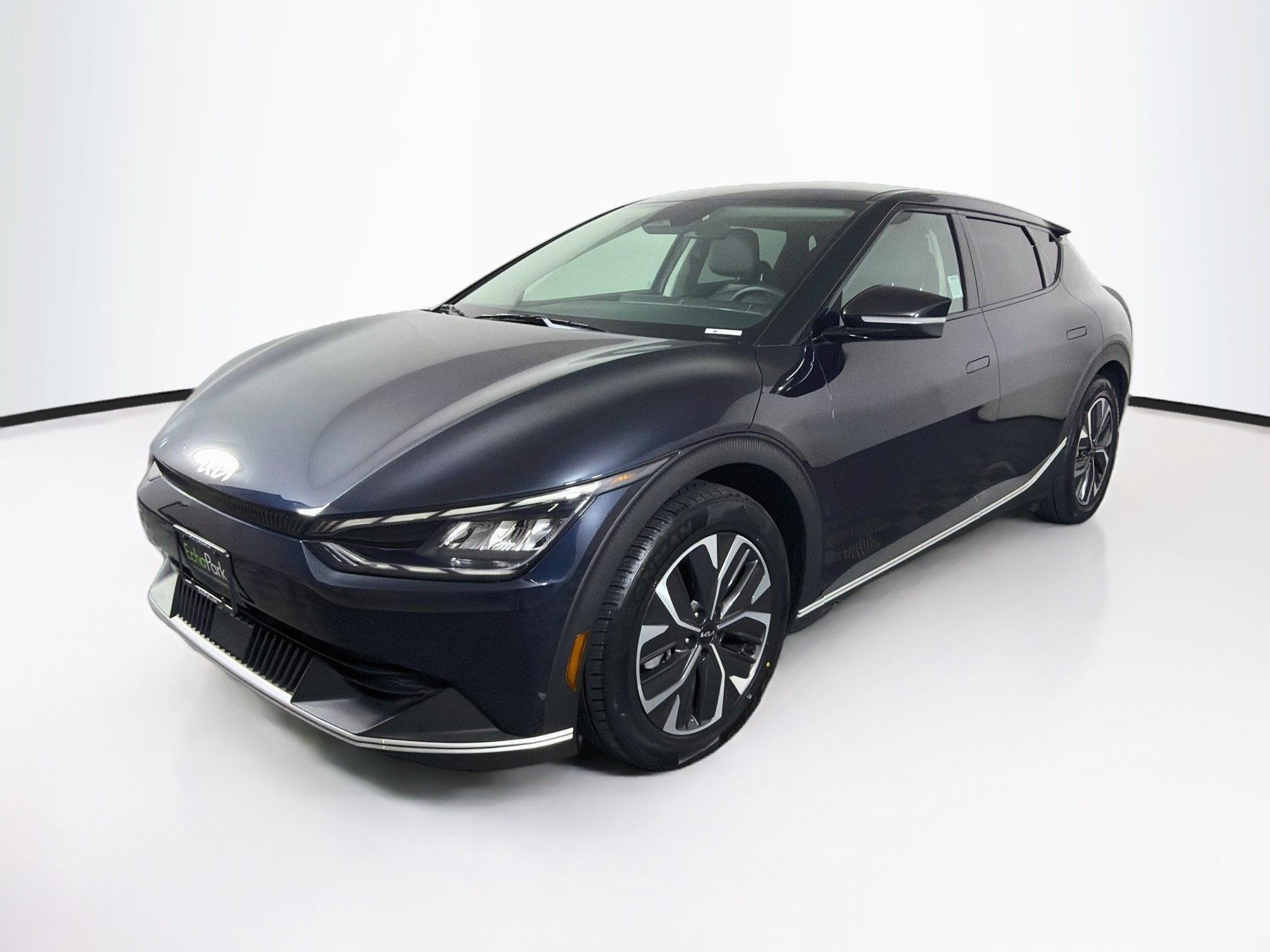 Used 2024 Kia EV6 Light RWD image 3