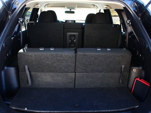 Used 2024 Mitsubishi Outlander ES image 9