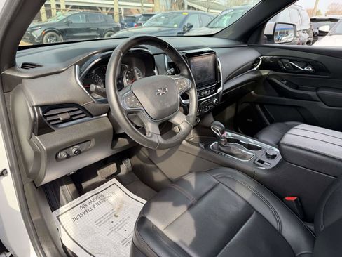 Certified 2023 Chevrolet Traverse RS AWD/4WD image 10