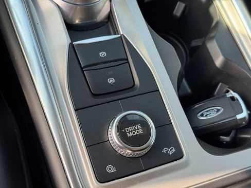 Used 2023 Ford Explorer XLT w/ Equipment Group 202A image 24