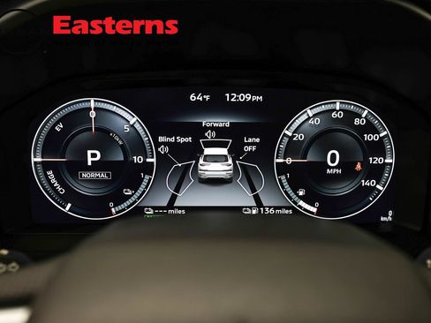 Used 2024 Mitsubishi Outlander SEL AWD/4WD image 16