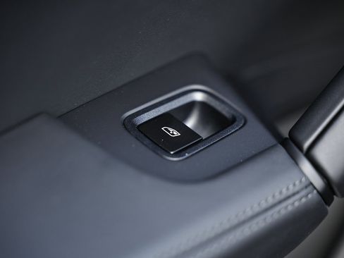 New 2026 Porsche Cayenne Turbo image 27