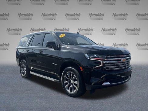 Used 2022 Chevrolet Tahoe LT w/ Luxury Package image 2