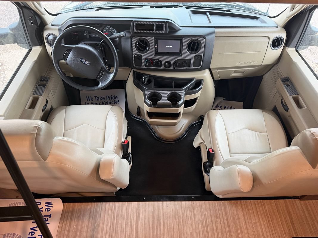 Used 2019 Ford E-450 and Econoline 450 Super Duty w/ Motorhome Prep Package RWD image 19