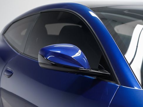 Used 2018 Ferrari GTC4Lusso image 7