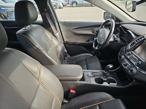 Used 2017 Chevrolet Impala Premier FWD image 4