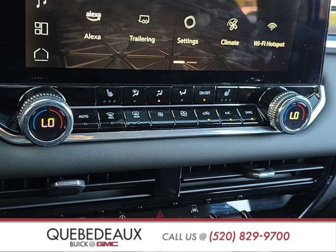 Used 2024 GMC Canyon Elevation w/ Convenience Package image 21