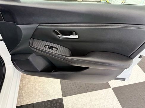 Used 2024 Nissan Sentra SV FWD image 19